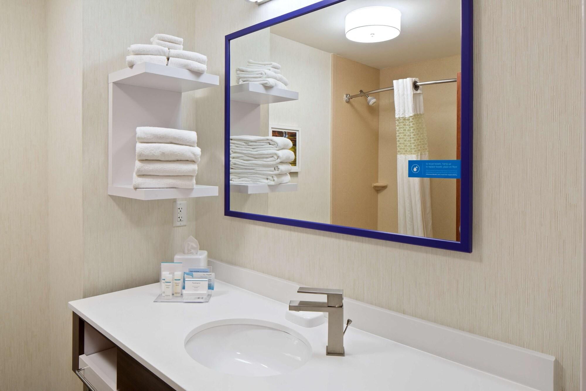 Hampton Inn & Suites By Hilton Уала Уала Екстериор снимка