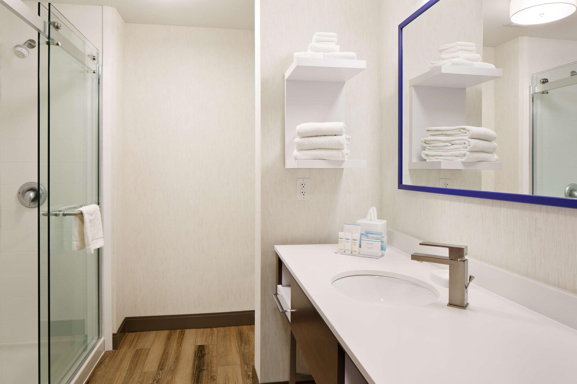 Hampton Inn & Suites By Hilton Уала Уала Екстериор снимка